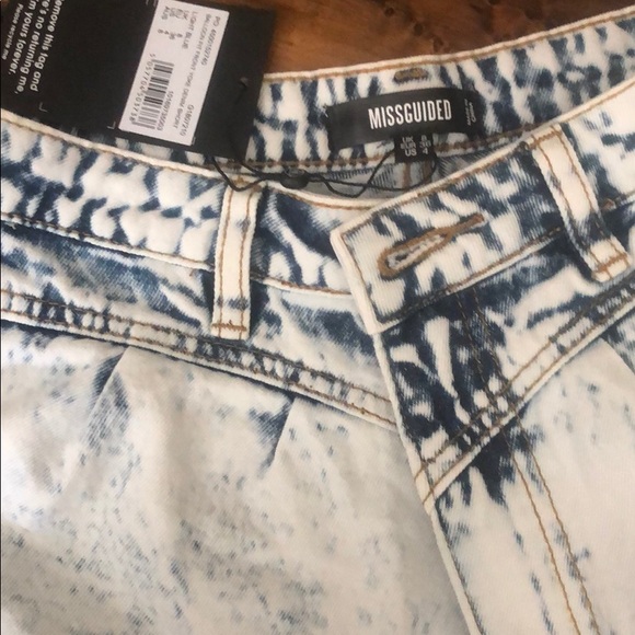 Misguided denim washed mom shorts - Picture 4 of 6